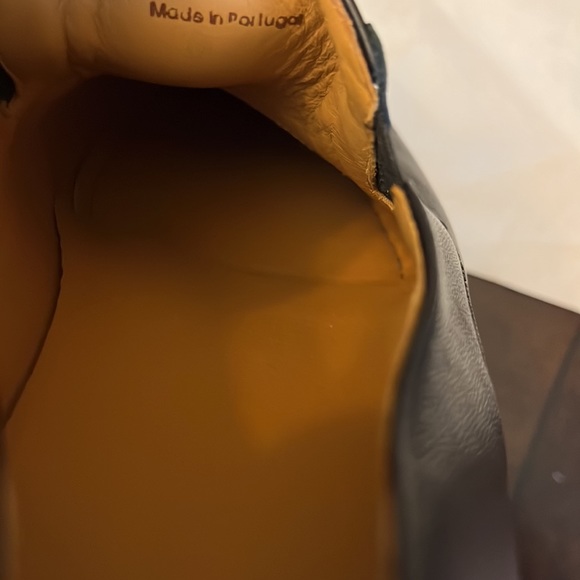 Magnanni Men's Fabricio Leather Slip-Ons - Picture 9 of 10